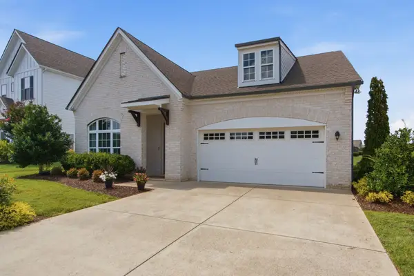 304 Eastwood Ln, Spring Hill, TN 37174