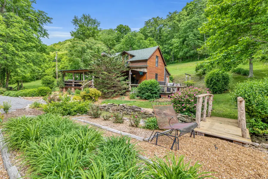 28 Bussell Ln, Gordonsville, TN 38563 - #3