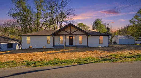 104 Division St, Normandy, TN 37360