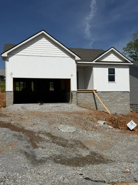 1158 Tybee Dr, Clarksville, TN 37042