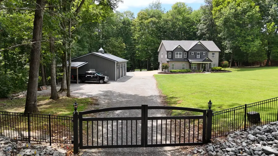 5688 Highway 48, Cunningham, TN 37052 - #3