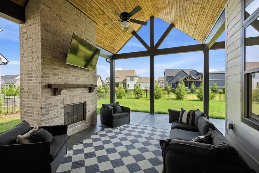 7517 Sutcliff Dr, College Grove, TN 37046 - #2