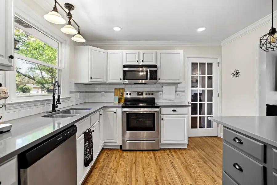 1136 Howell Dr, Franklin, TN 37069 - #2