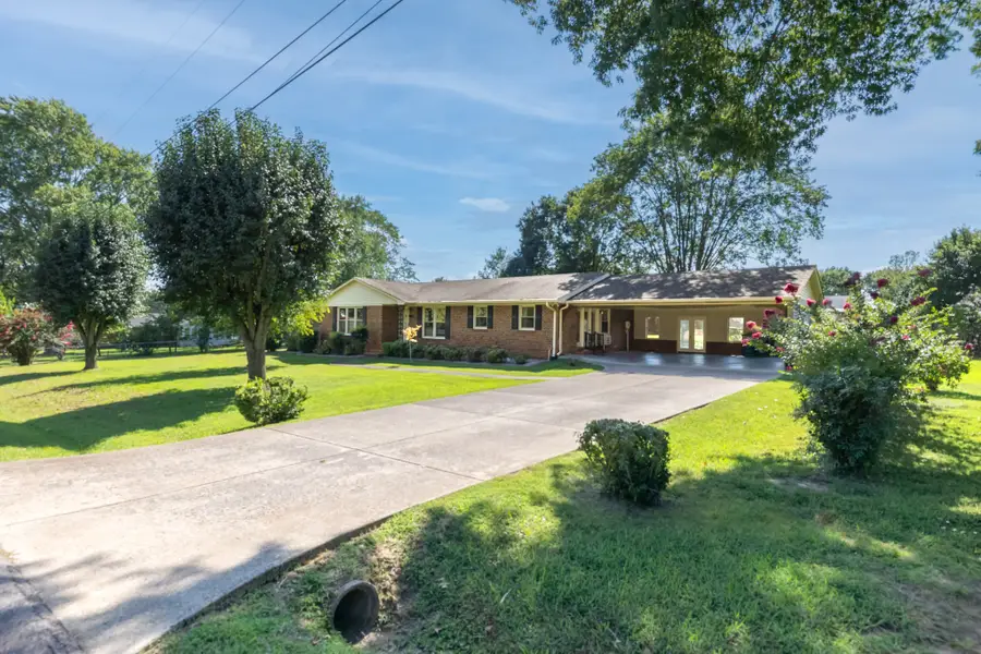 618 Fairlane Dr, Lewisburg, TN 37091 - #3
