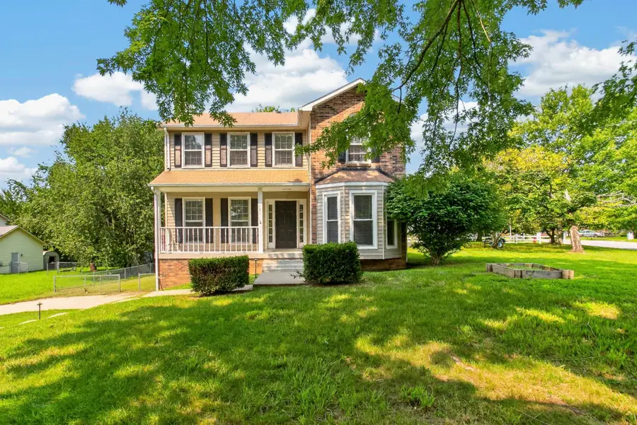 101 Iris Ct, Clarksville, TN 37042 - #2