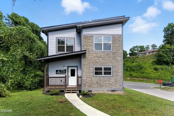 576 Dollywood Lane #UNIT 1, Pigeon Forge, TN 37863
