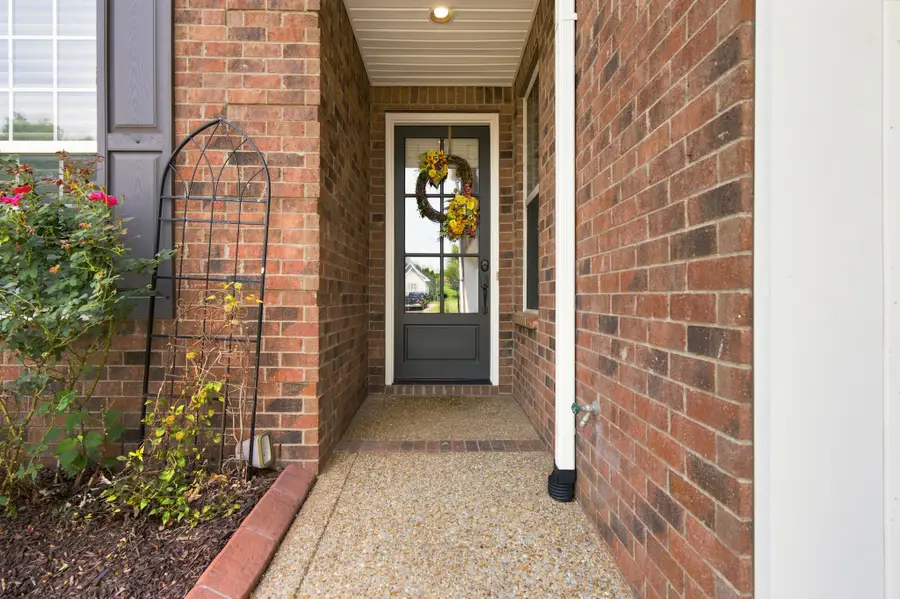 1009 Larkwood Dr, Hermitage, TN 37076 - #2