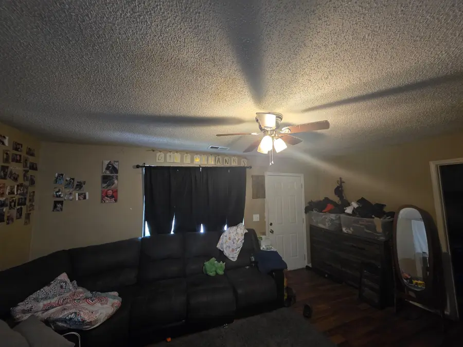 631 Wren Ave, Camden, TN 38320 - #2
