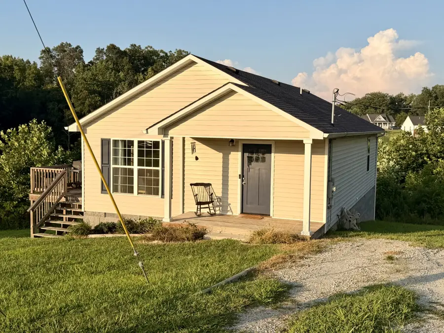 251 Timber Ridge Dr, Pulaski, TN 38478 - #2