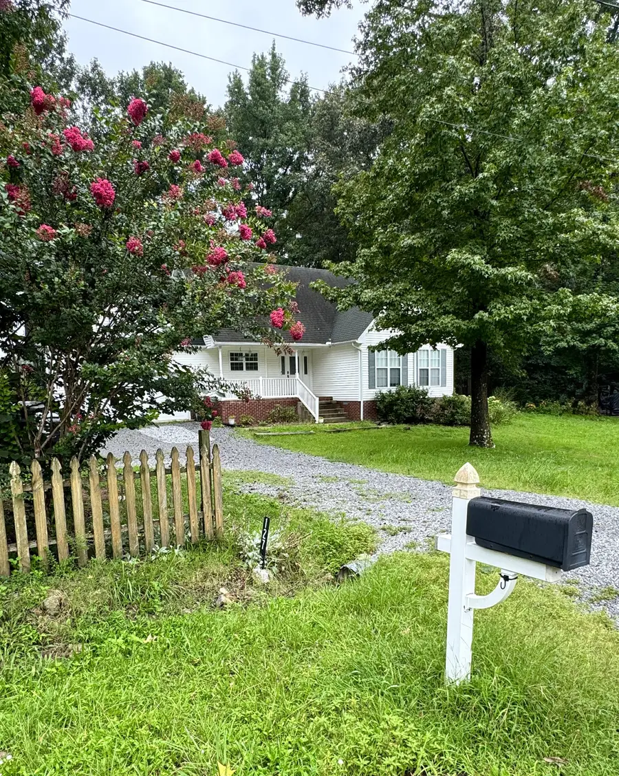 127 Silver Leaf Cir, Dickson, TN 37055 - #3