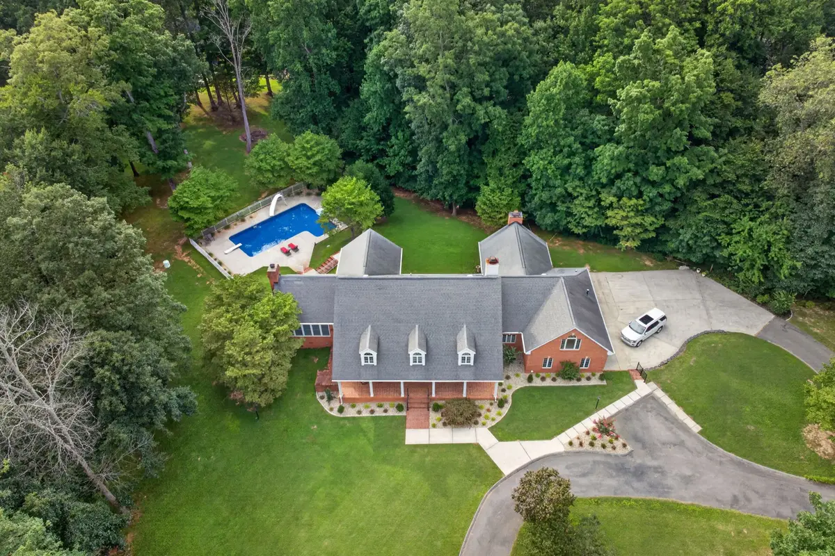 325 Mckennon Blvd, McMinnville, TN 37110 - #1