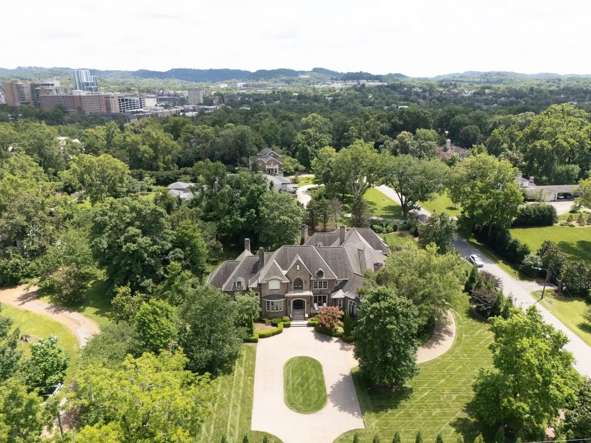 2323 Woodmont Blvd, Nashville, TN 37215 - #1