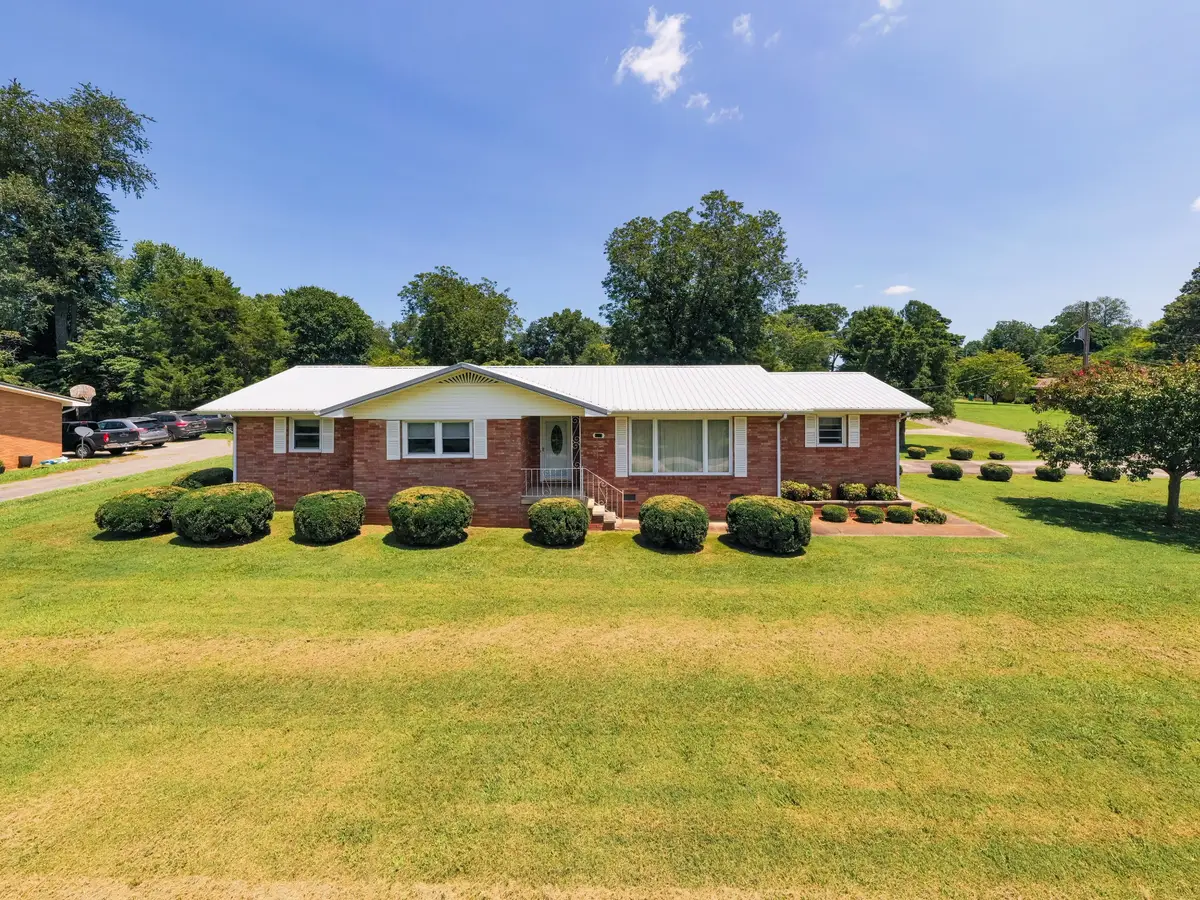 1111 Holders Cove Rd, Winchester, TN 37398 - #1