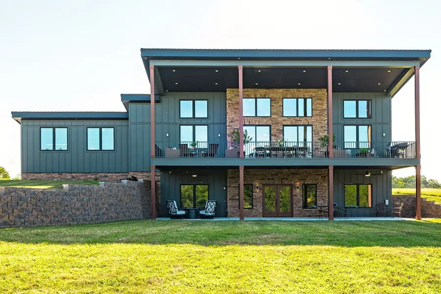 303 S Dry Fork Rd, Gallatin, TN 37066 - #2
