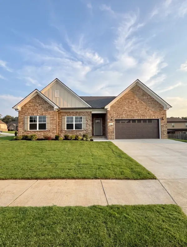 1234 Amber Hills Drive, Ashland City, TN 37015