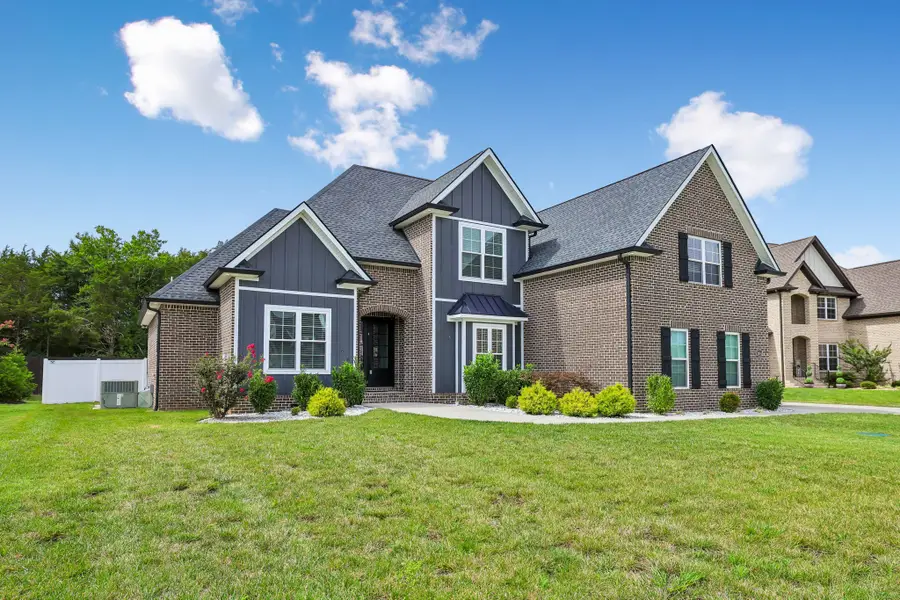 2614 Holly Springs Dr, Murfreesboro, TN 37128 - #2