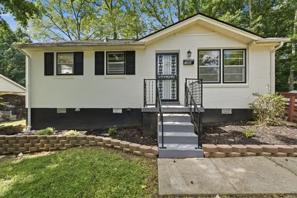 1440 Elm Hill Dr, Clarksville, TN 37040