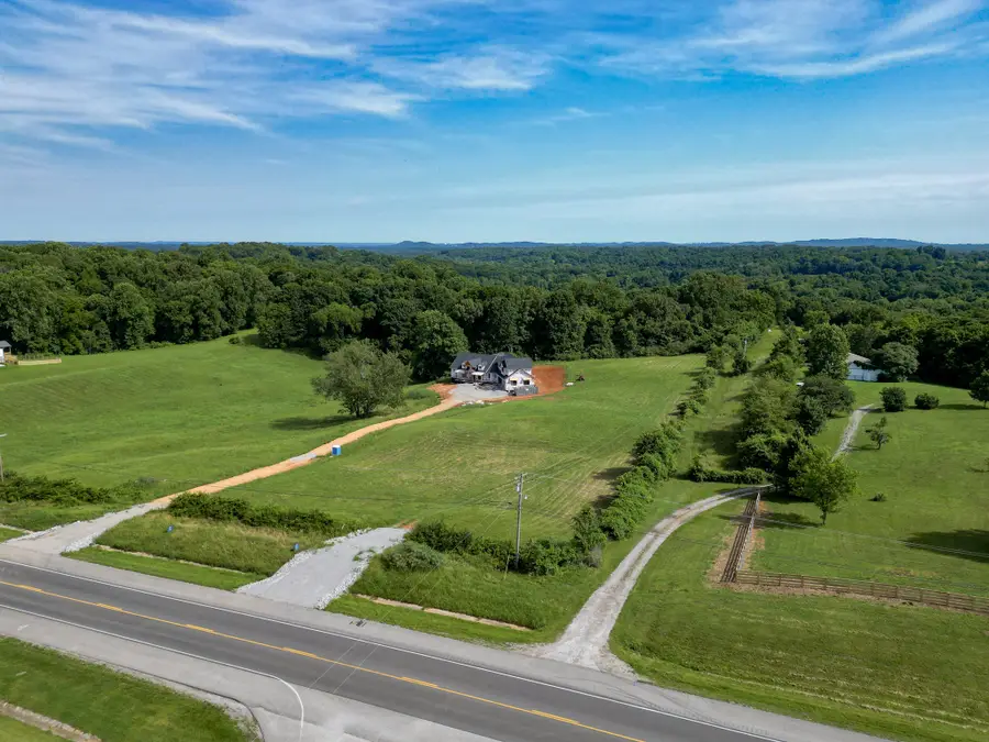 1929 New Lewisburg Hwy, Columbia, TN 38401 - #3