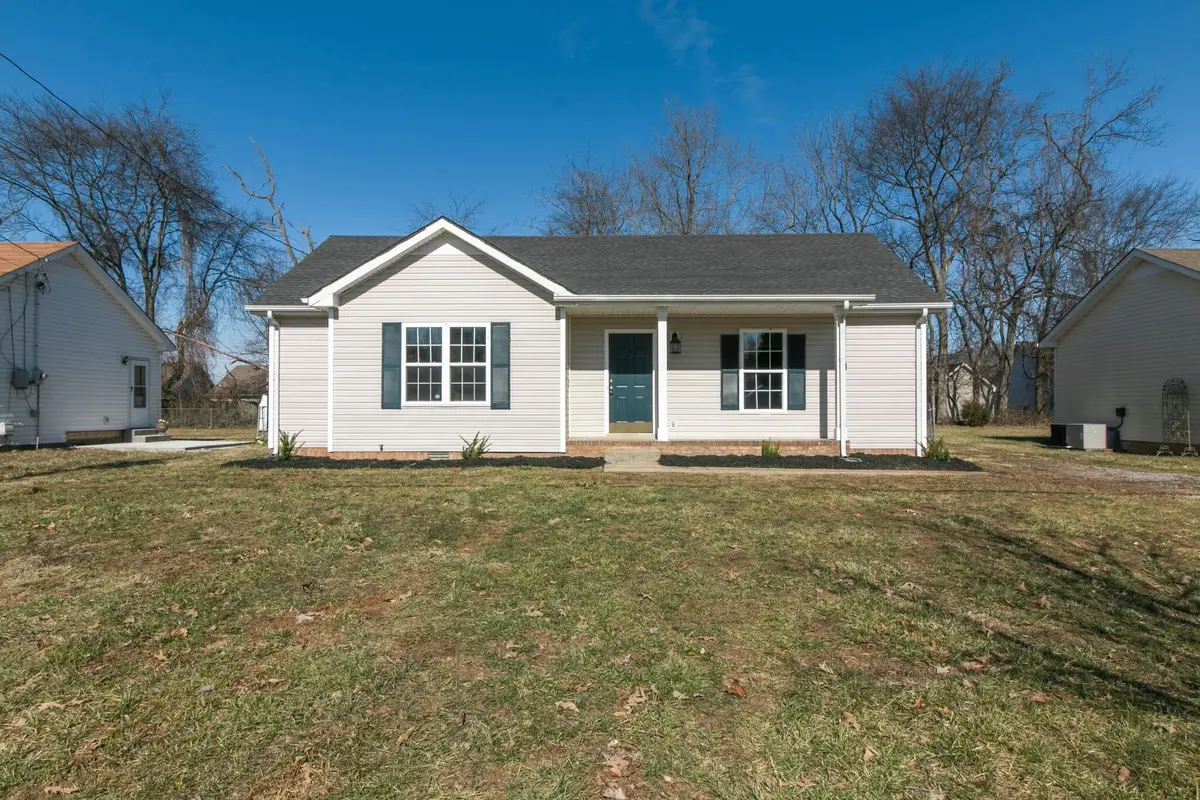 341 Erie Dr, Clarksville, TN 37040 - #1