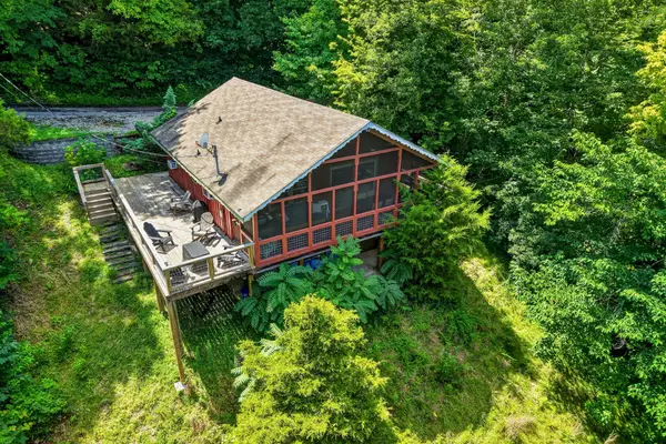 214 Mullican Dr, Smithville, TN 37166