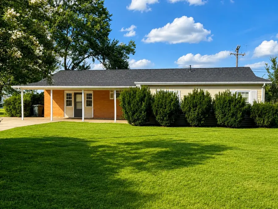 638 N Broadway, Portland, TN 37148 - #3