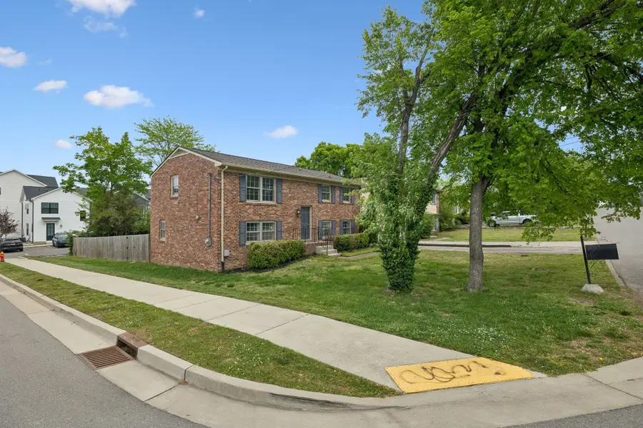 6112 Nashua Ave, Nashville, TN 37209 - #3