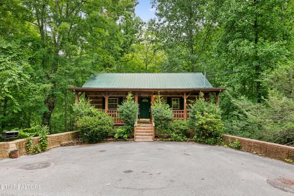 745 Hazy Circle, Gatlinburg, TN 37738