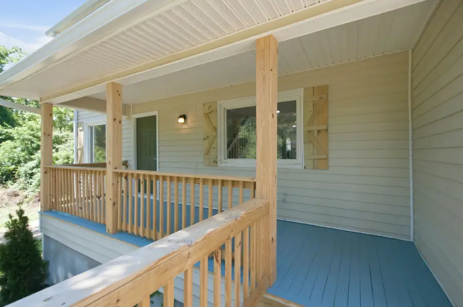 550 Central Ave, White Bluff, TN 37187 - #3