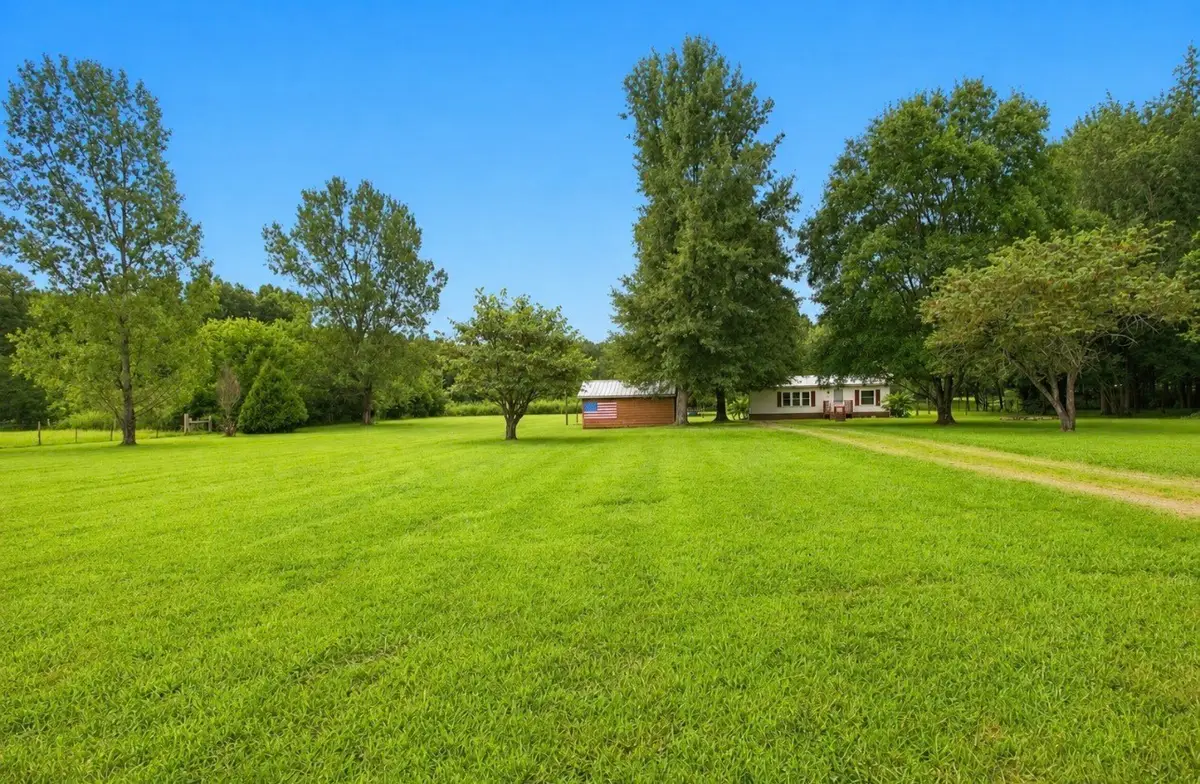 2299 Old Farmington Rd, Lewisburg, TN 37091 - #1