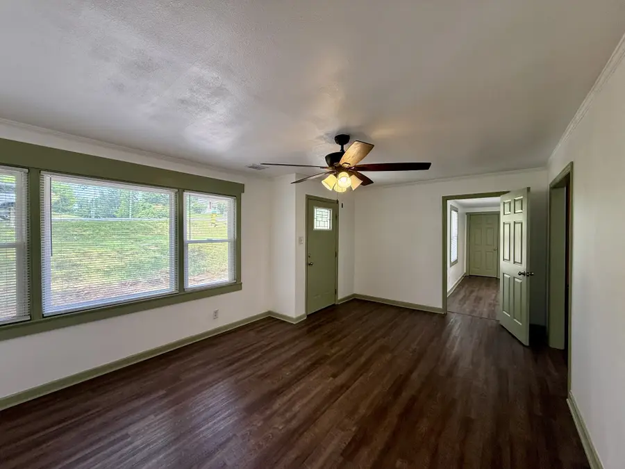 714 Mcgraw St, Clarksville, TN 37040 - #3