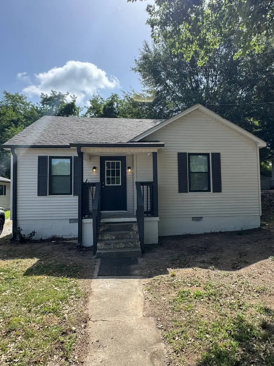 420 Bell Ave, Dyersburg, TN 38024 - #2