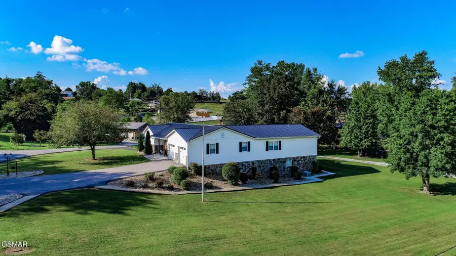 500 Buckingham Dr, Newport, TN 37821 - #2