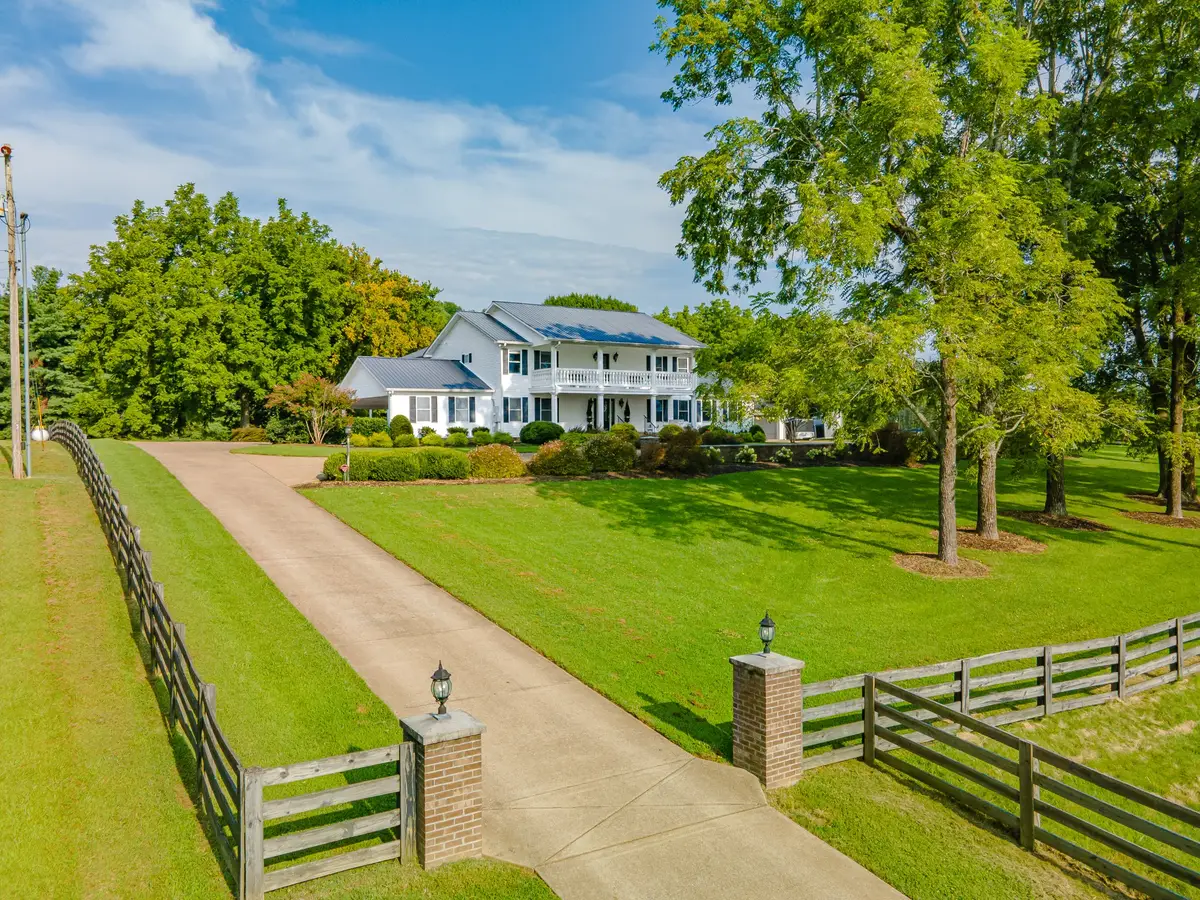 4000 Cantebury Dr, Culleoka, TN 38451 - #1