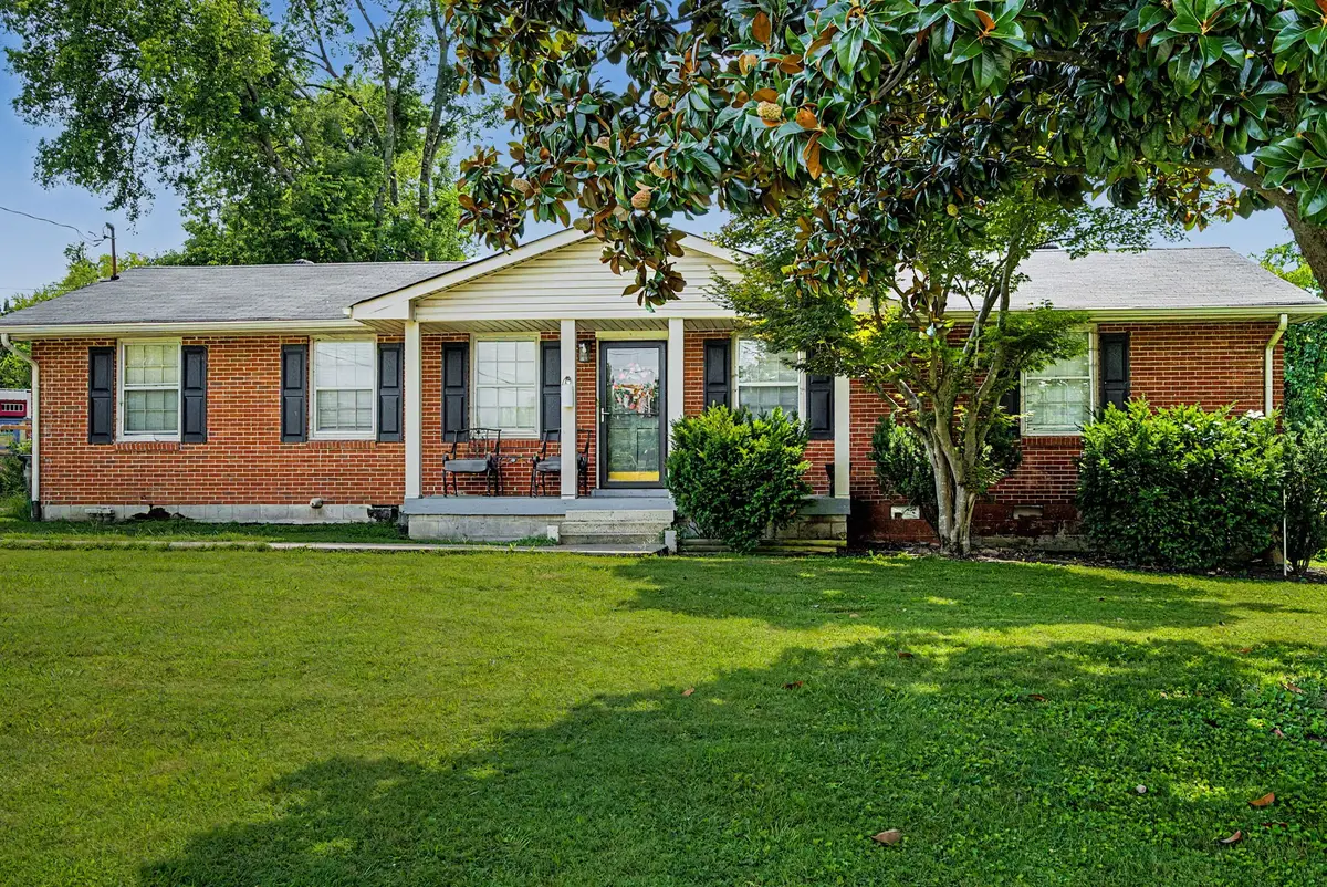 102 Shadydale Dr, Hendersonville, TN 37075 - #1