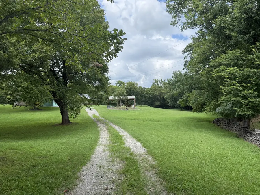 1932 Vales Mill Rd, Pulaski, TN 38478 - #2