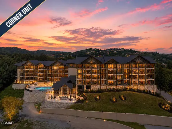 855 Campbell Lead Road #UNIT 301, Gatlinburg, TN 37738