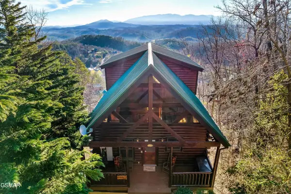 2251 Upper Middle Creek #12, Sevierville, TN 37876
