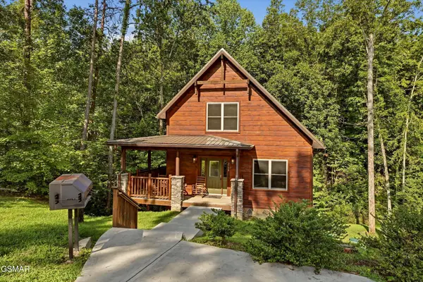 2108 Roscoe Court, Sevierville, TN 37876