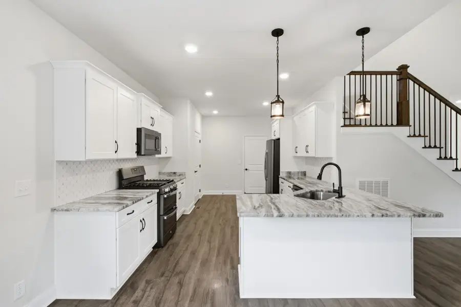 1403 Southside Rd, Southside, TN 37171 - #2