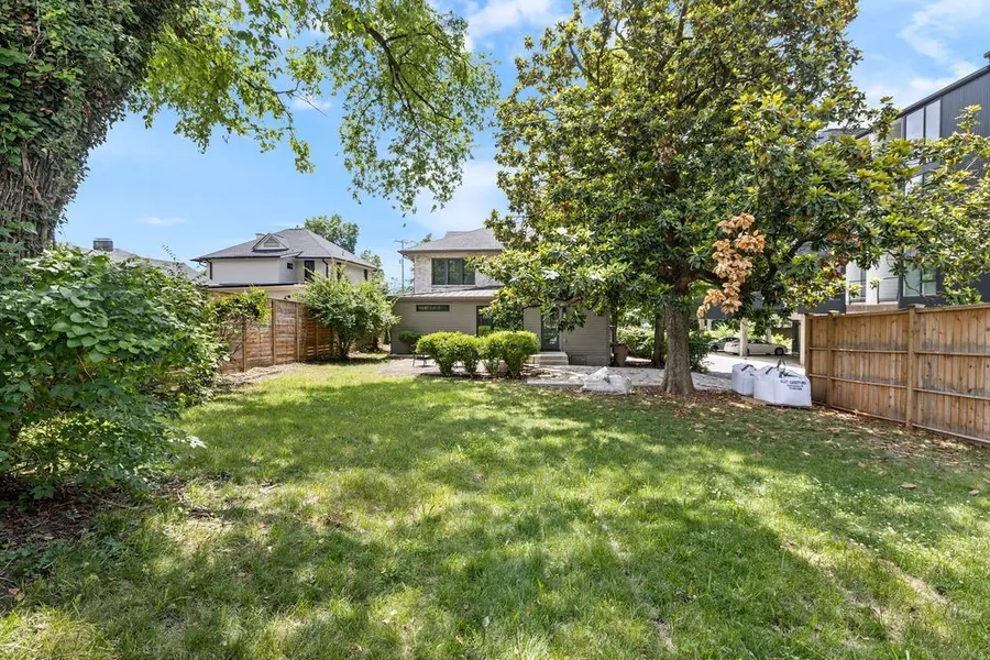 208 Fairfax Ave, Nashville, TN 37212 - #3
