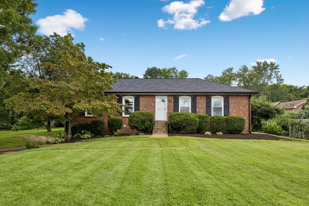 569 Mcmurray Dr, Nashville, TN 37211 - #1