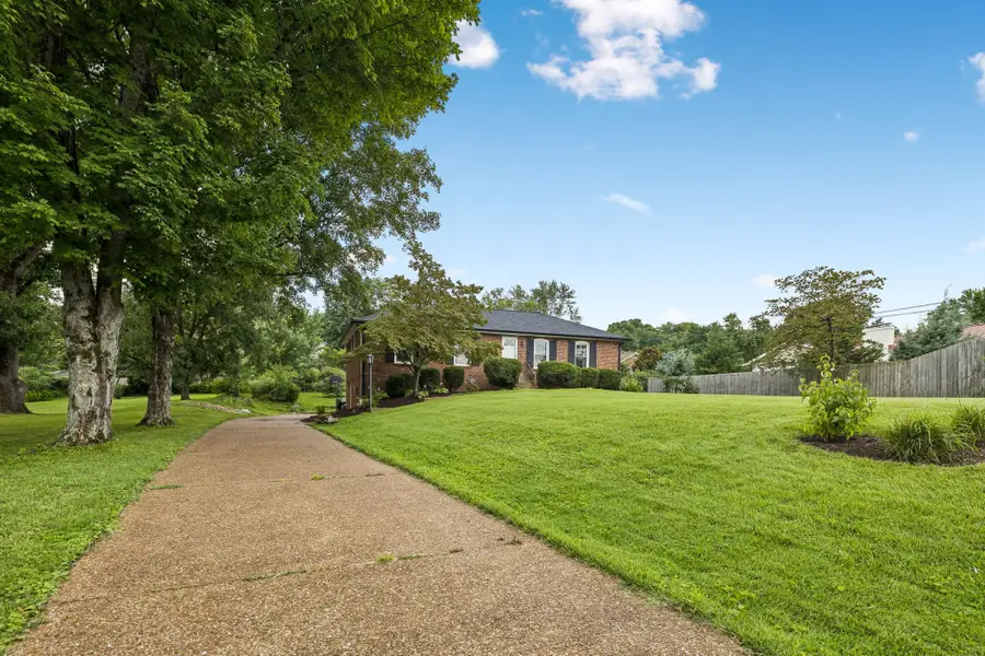 569 Mcmurray Dr, Nashville, TN 37211 - #2
