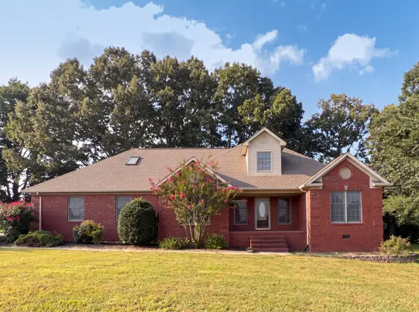 61 Eastridge Rd, Fayetteville, TN 37334