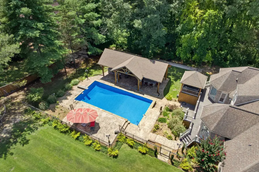 25 W Laurel Ave, McMinnville, TN 37110 - #3