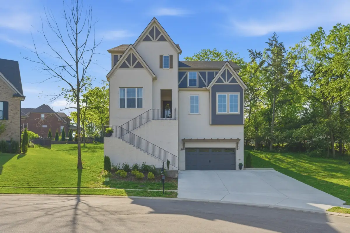 383 Arrow Ct, Hendersonville, TN 37075 - #1