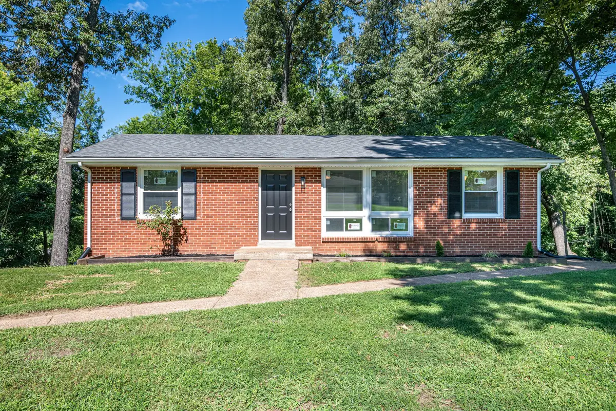 108 Meadowbrook Dr, Clarksville, TN 37042 - #1