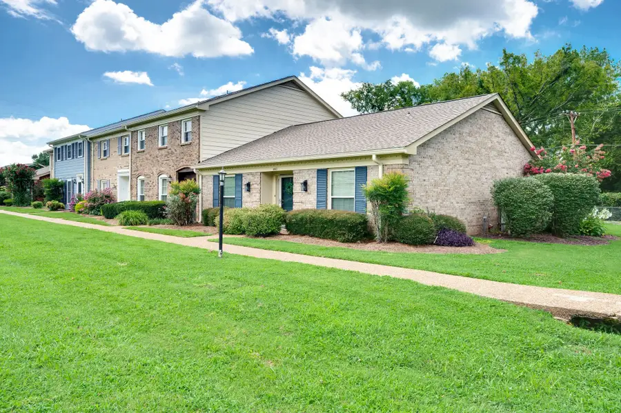 1062 Todd Preis Dr, Nashville, TN 37221 - #3
