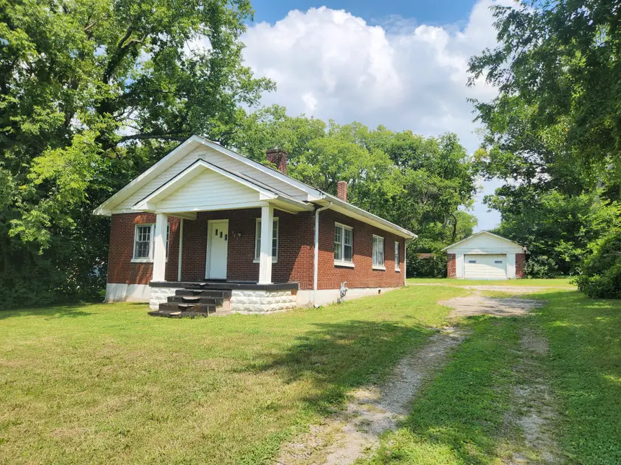 805 Blackburn Ln, Columbia, TN 38401 - #2