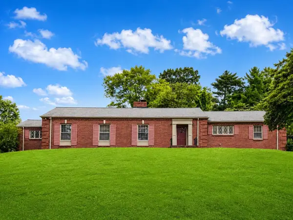105 3rd Ave E, Springfield, TN 37172