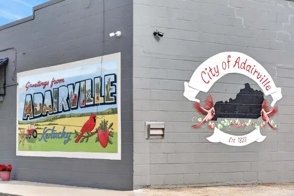 1036 N Main St, Adairville, KY 42202
